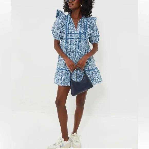 Hyacinth House Dresses & Skirts - Hyacinth House Rosaleigh mini dress size M floral puff sleeve garden party